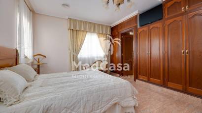 Resale - Villa -
Orihuela Costa - Hurchillo