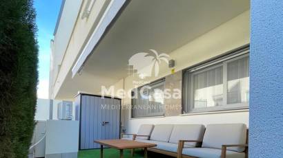 Resale - Ground floor apartment -
Torrevieja
