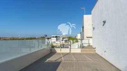 Resale - Villa -
Orihuela Costa - Agua Marina
