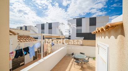 Resale - Townhouse -
Ciudad Quesada - Lo Marabú