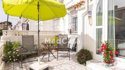 Resale - Apartment -
Torrevieja - Lago Jardin