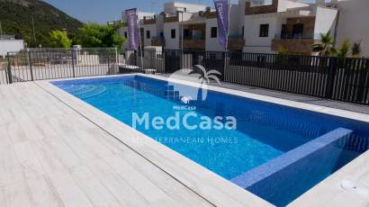 Obra nueva - Villa -
Polop de La Marina