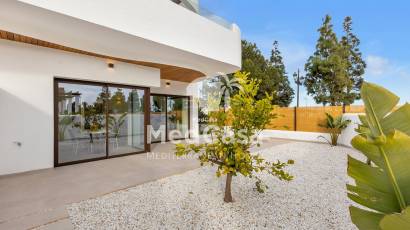 Obra nueva - Villa -
Los Alcázares