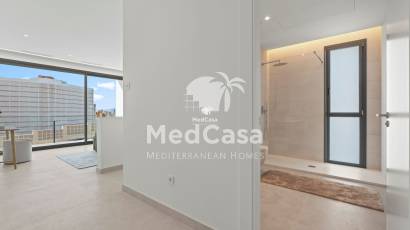 Obra nueva - Villa -
Benidorm
