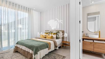 Obra nueva - Villa -
Polop de La Marina