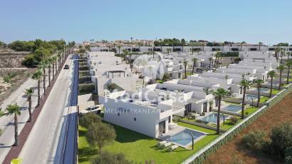 Obra nueva - Villa -
Golf La Finca