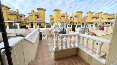 Resale - Townhouse -
Ciudad Quesada - Lo Marabú