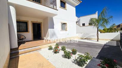 Obra nueva - Apartamento planta baja -
Cox