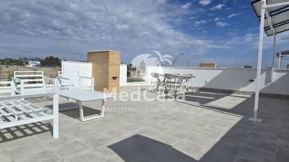 Obra nueva - Villa -
Roldan