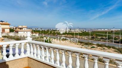 Resale - Villa -
Torrevieja - Los Balcones