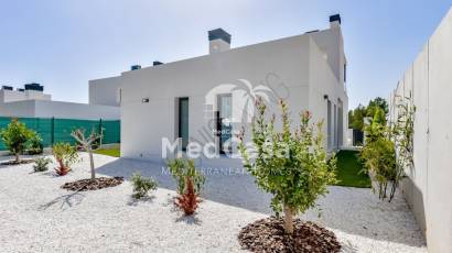 Obra nueva - Villa -
Finestrat