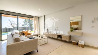 Obra nueva - Villa -
Polop de La Marina