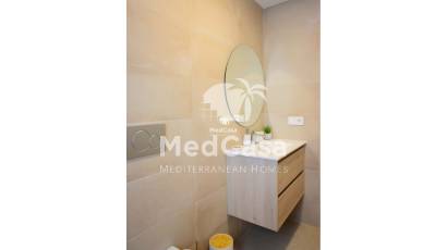 Obra nueva - Semi pareado -
Dolores