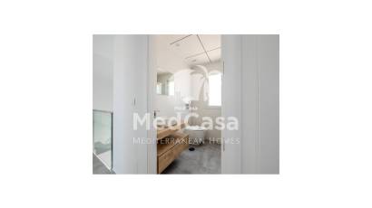 Neubau - Villa -
Golf La Finca