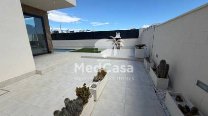 Segunda mano - Villa -
Ciudad Quesada