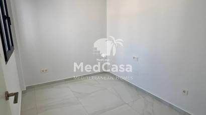 Obra nueva - Semi pareado -
Polop de La Marina