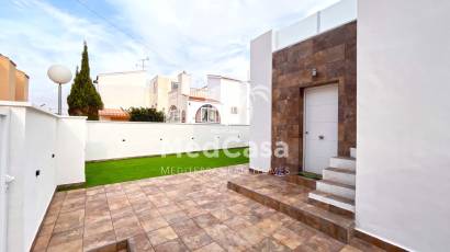 Resale - Townhouse -
Orihuela Costa - Playa Flamenca