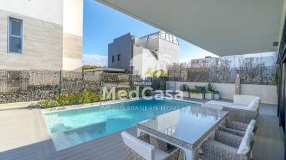 Segunda mano - Villa -
Orihuela Costa - Agua Marina