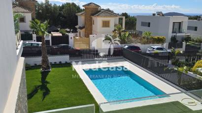 Obra nueva - Villa -
Finestrat