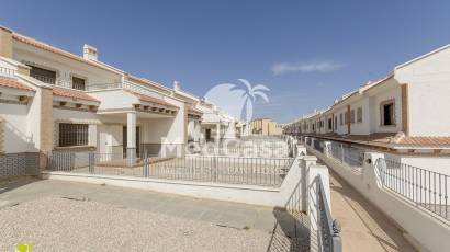 Neubau - Reihenhaus -
San Miguel de Salinas