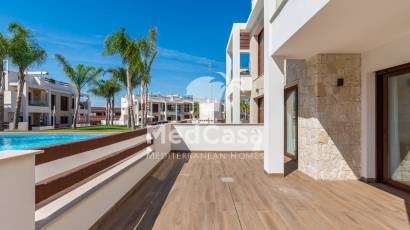 Obra nueva - Apartamento planta baja -
Torrevieja