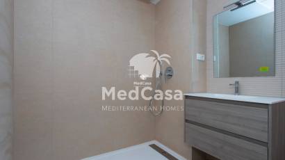 Neubau - Reihenhaus -
Monforte del Cid