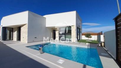 New Build - Semi detached  -
Bigastro