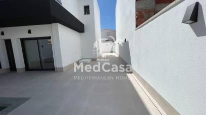 Obra nueva - Villa -
Las Heredades