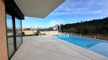Obra nueva - Villa -
Finestrat