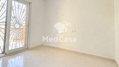 Resale - Townhouse -
Ciudad Quesada - Doña Pepa
