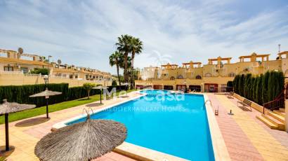 Segunda mano - Ático -
Orihuela Costa - Villamartín