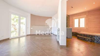 Resale - Villa -
Altea