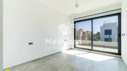 Obra nueva - Villa -
Orihuela Costa