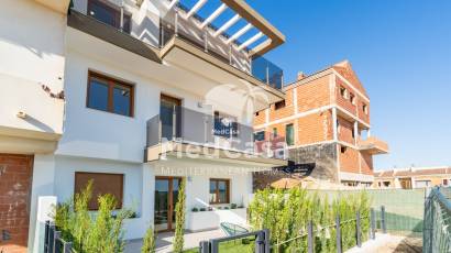 Neubau - Reihenhaus -
La Nucía