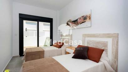 Neubau - Villa -
Daya Nueva