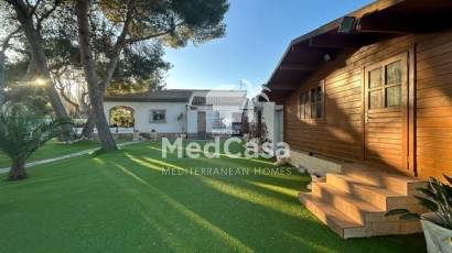 Wiederverkauf - Villa -
Orihuela Costa - Altos de Campoamor