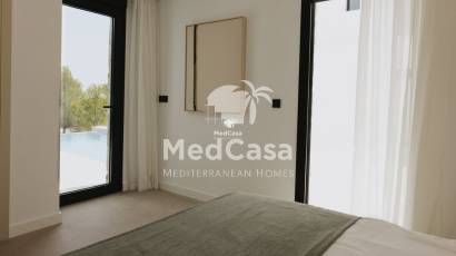 Obra nueva - Villa -
Polop de La Marina