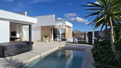 New Build - Villa -
Golf Altaona