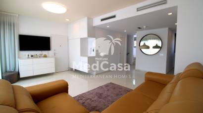 Resale - Villa -
San Miguel de Salinas