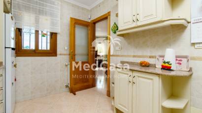 Resale - Villa -
Torrevieja - Los Balcones