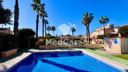 Resale - Townhouse -
Ciudad Quesada - Doña Pepa