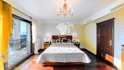 Wiederverkauf - Villa -
Altea