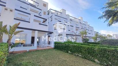 Segunda mano - Apartamento planta baja -
Roldan