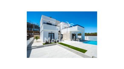 Neubau - Villa -
Golf Vistabella