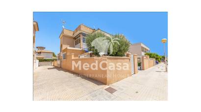 Resale - Ground floor apartment -
Orihuela Costa