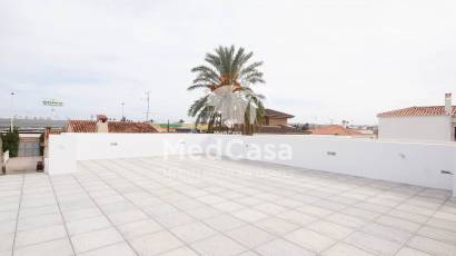 Obra nueva - Villa -
Los Balcones (Torrevieja)
