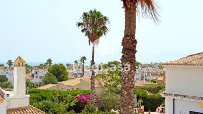 Resale - Villa -
Orihuela Costa - Villamartín