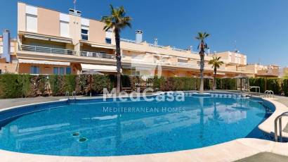 Resale - Apartment -
Orihuela Costa - Campoamor