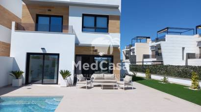 Obra nueva - Villa -
Benijofar