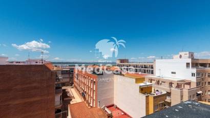 Segunda mano - Apartamento -
Torrevieja - La Mata